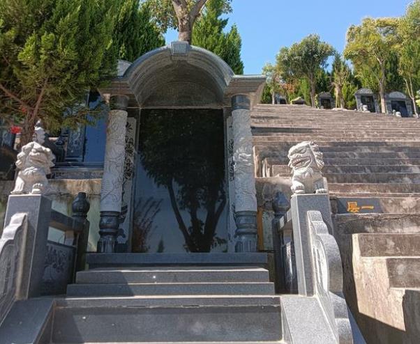 西安市灞橋區(qū)毛東村漢陵墓園怎么樣,?